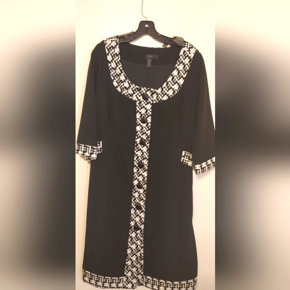 IGIGI BLACK AND WHITE WOOL BLEND DRESS SIZE14